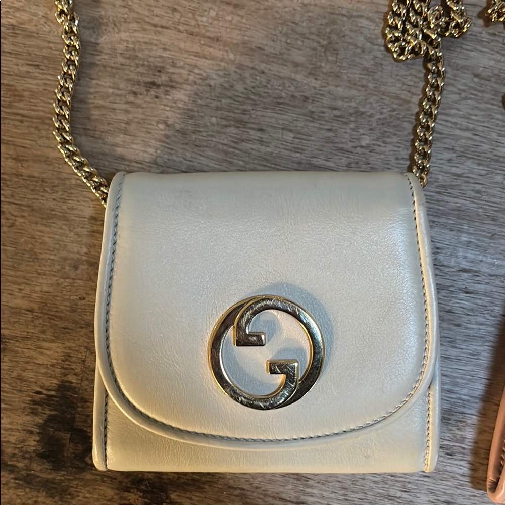Gucci Blondie Bags with Chains - Picture 4 of 5